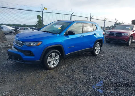 2022 Jeep Compass Latitude 4X4 z USA, uszkodzony, nr VIN 3C4NJDBB1NT164490